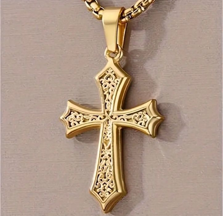Złoty łańcuszek z Krzyżem Krzyżykiem Biżuteria Religijna
