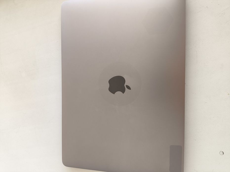 MacBook pro 13-inch 2016