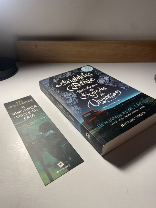 Aristóteles e Dante Descobrem os Segredos do Universo