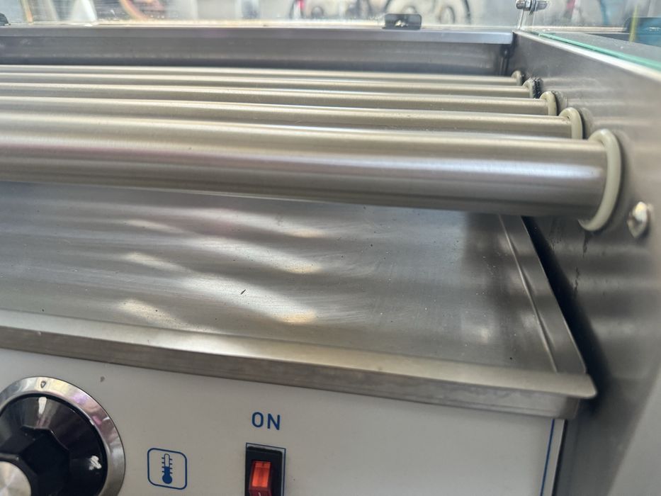 Grill rolkowy opiekacz do parowek na 8szt Royal