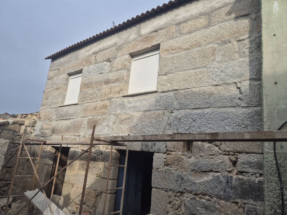 Remodelações  pladur pinturas ladrilho flutuante  e so ligar