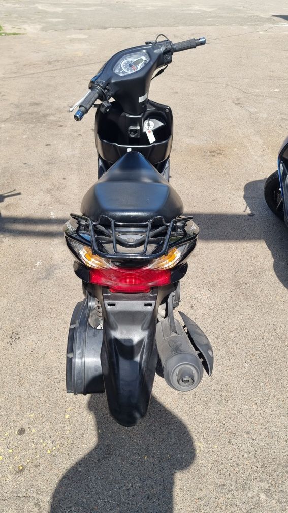 Скутер Сузуки Адресс 125 Suzuki Adress 125 S з контейнера