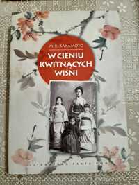 W cieniu Kwitnących Wiśni