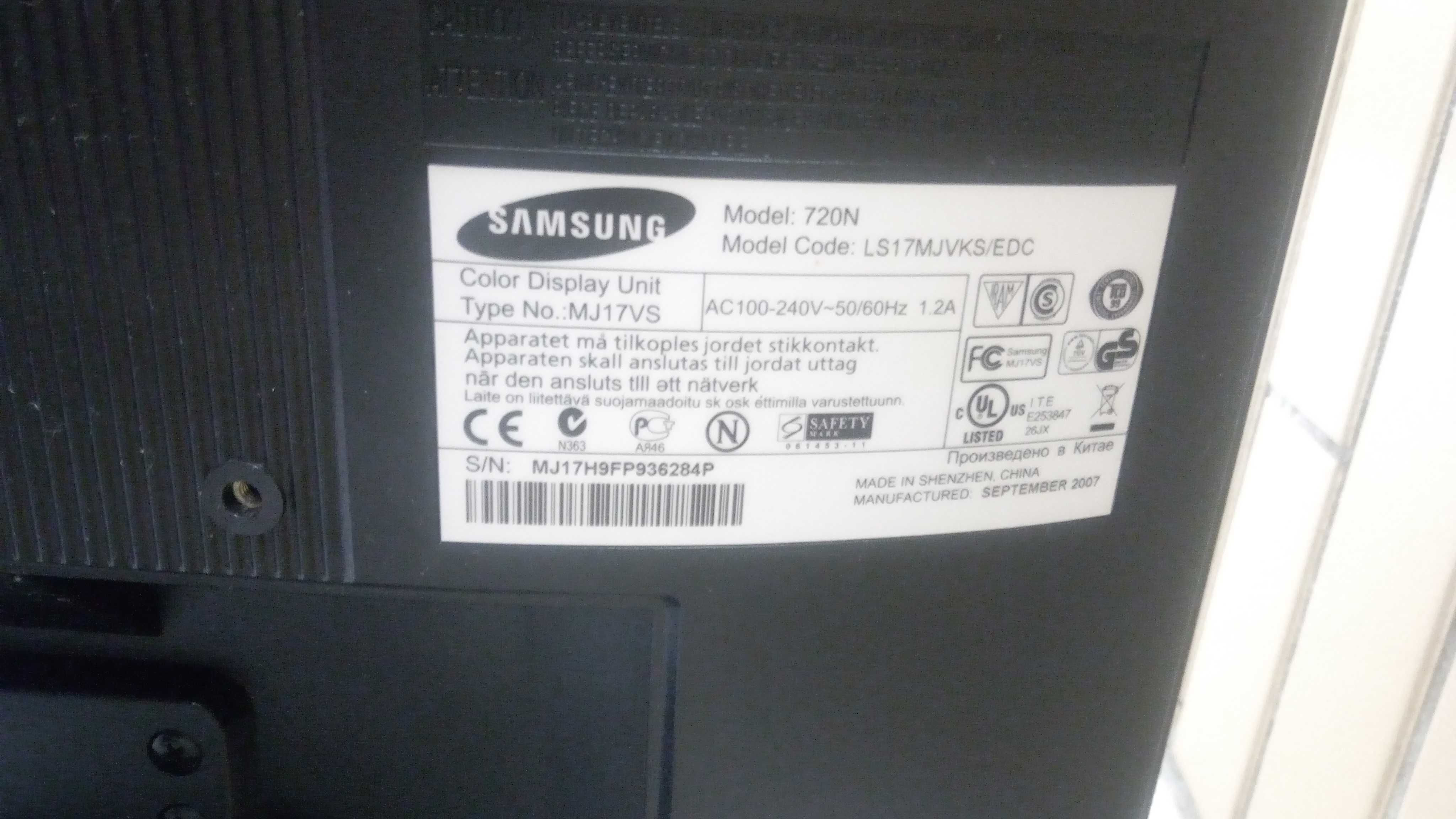 Monitor Samsung SyncMaster 720N