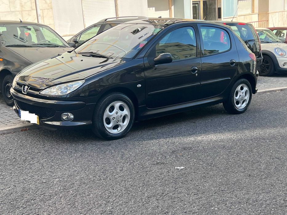 Peugeot 1.4 HDI Black and Silver - Muito económico