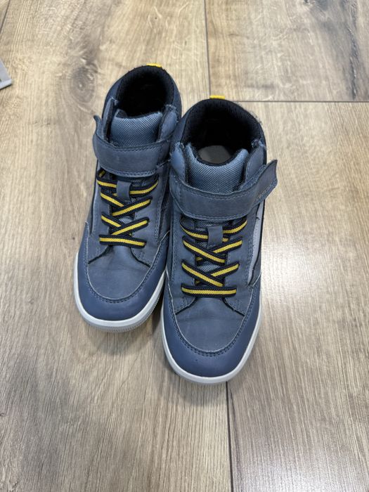 Хайтопи, кросівки, ботинки