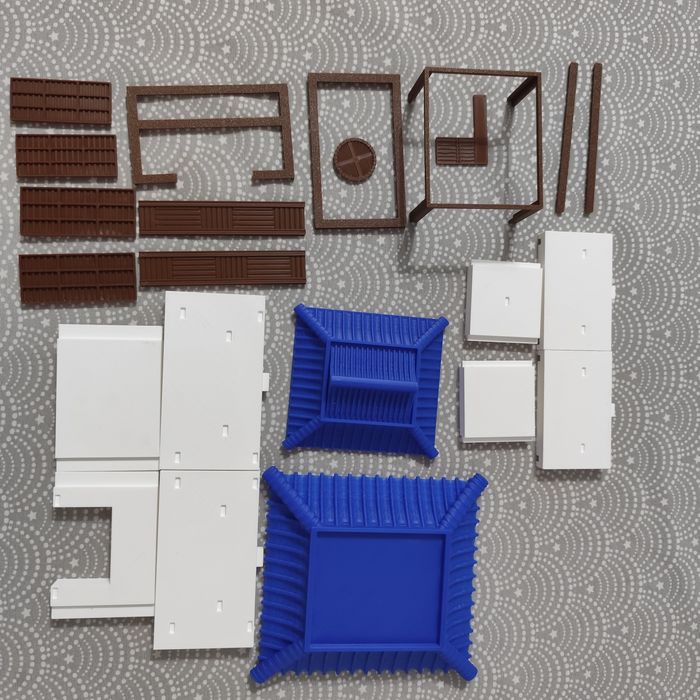 Wydrukowany model 3D – Dwupoziomowy Japoński Dom, do złożenia