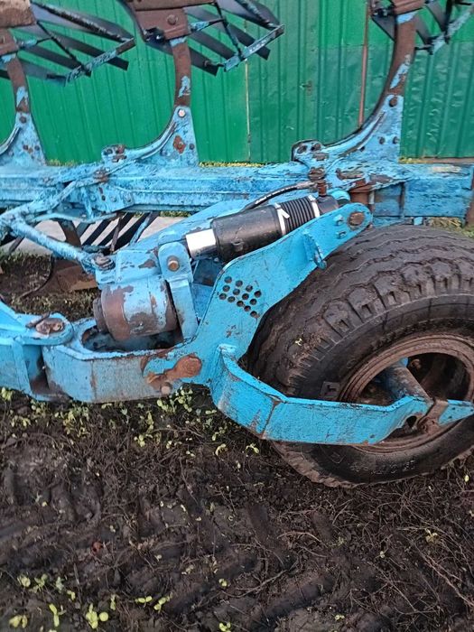 плуг Lemken Vari-Diamant, 6 корпусів