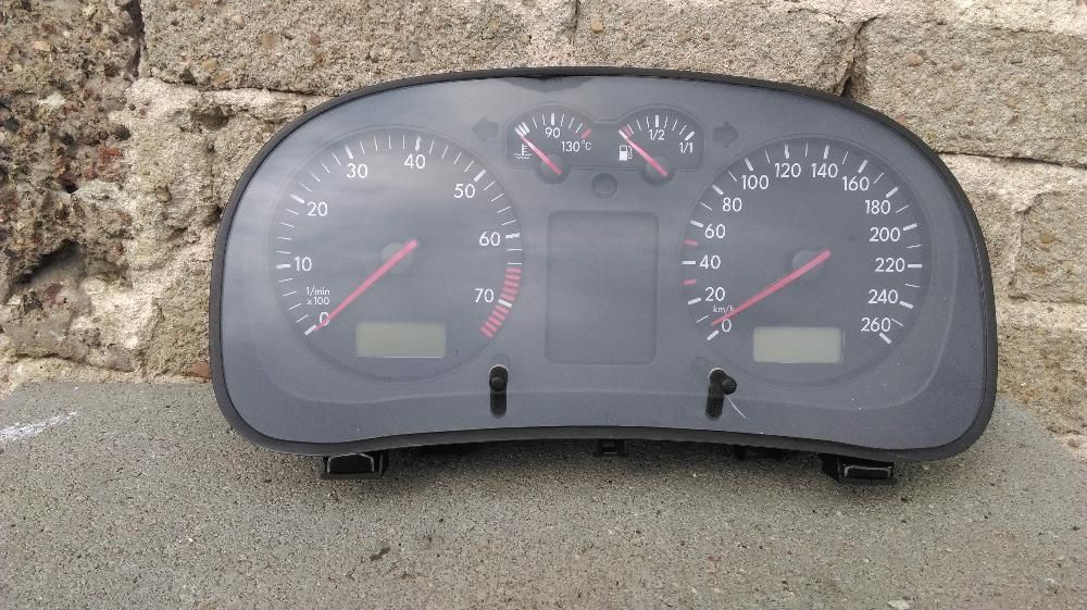 Licznik zegary MotoMeter VW GOLF IV 4/BORA benzyna