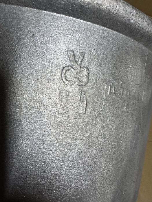 Продам казан каструля 25л ще колишній у хорошому стані.