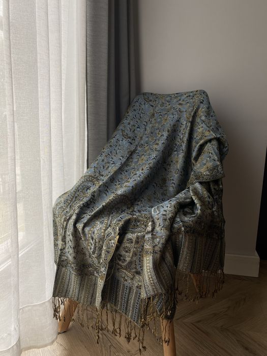 Luksusowy Szal z Frędzlami i Kamieniami Pashmina
