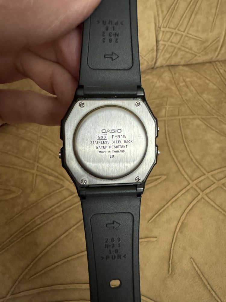 Casio F91w оригінальний годинник