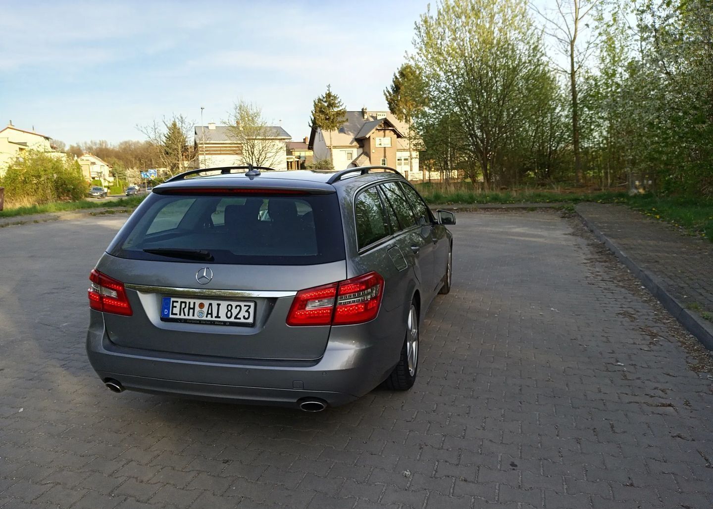 Mercedes-Benz E-Class 350 CDI 4-Matic BlueEff Avantgarde