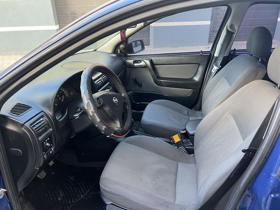 Продам Opel Astra 1.4 бенз
