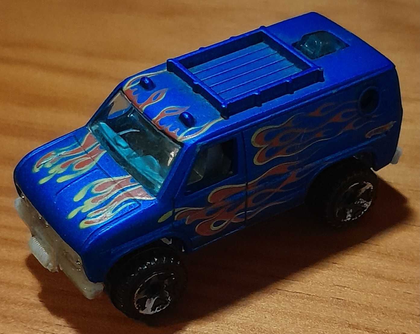 hot wheels diversos - coleções de 2003 e 2004