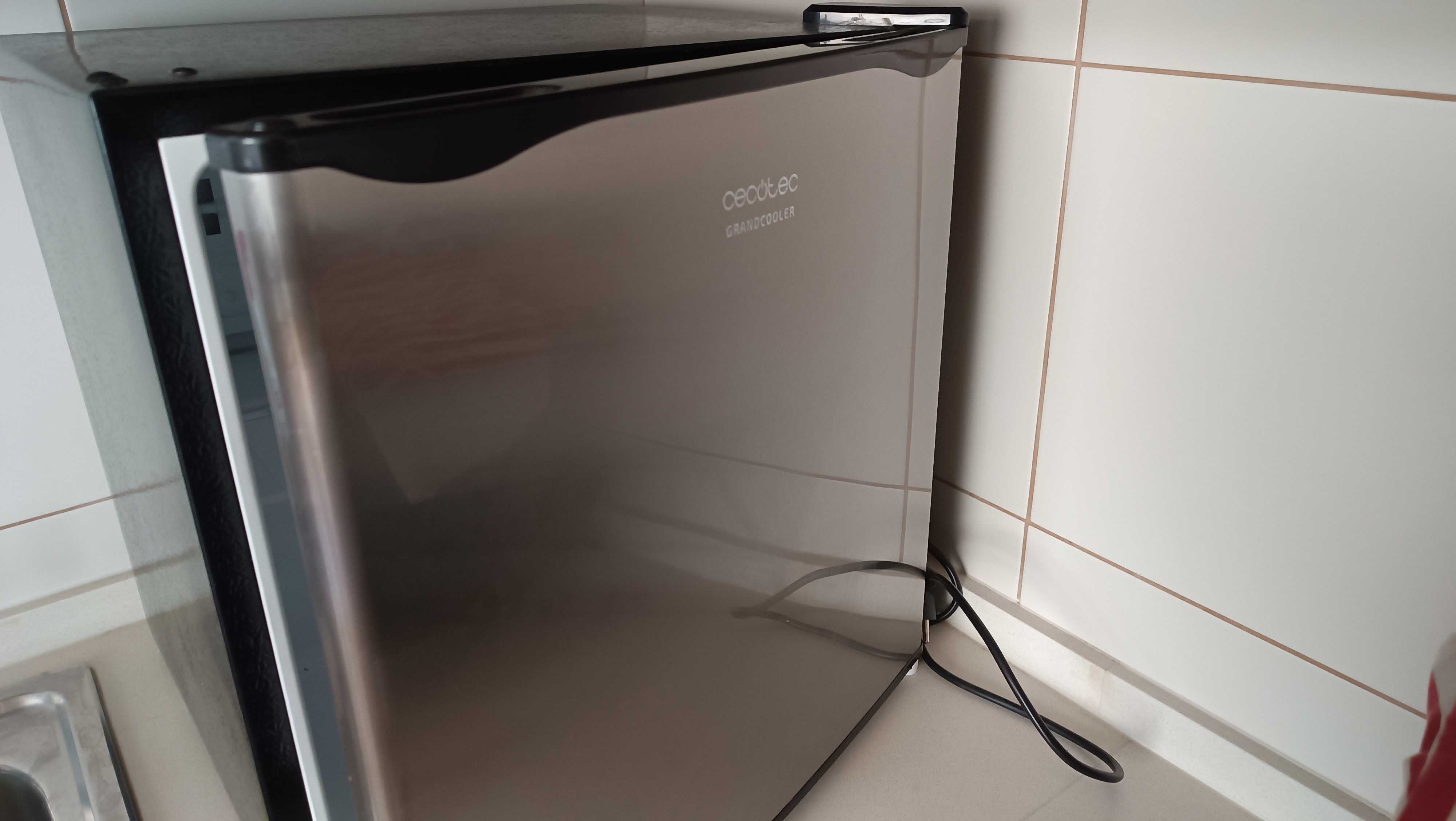 Mini-frigorífico Cecotec