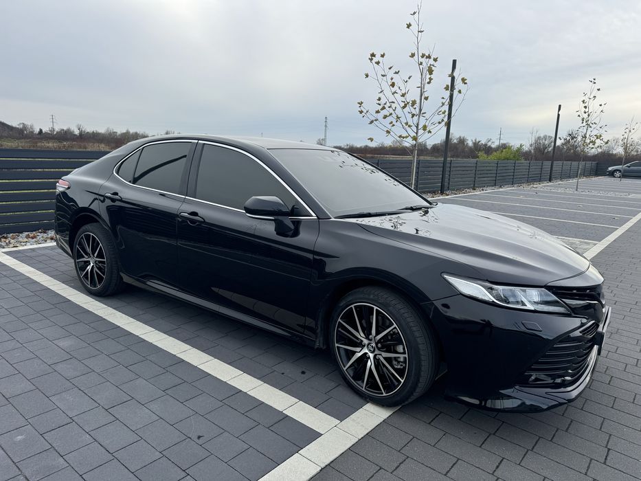 Toyota camry 2020р.