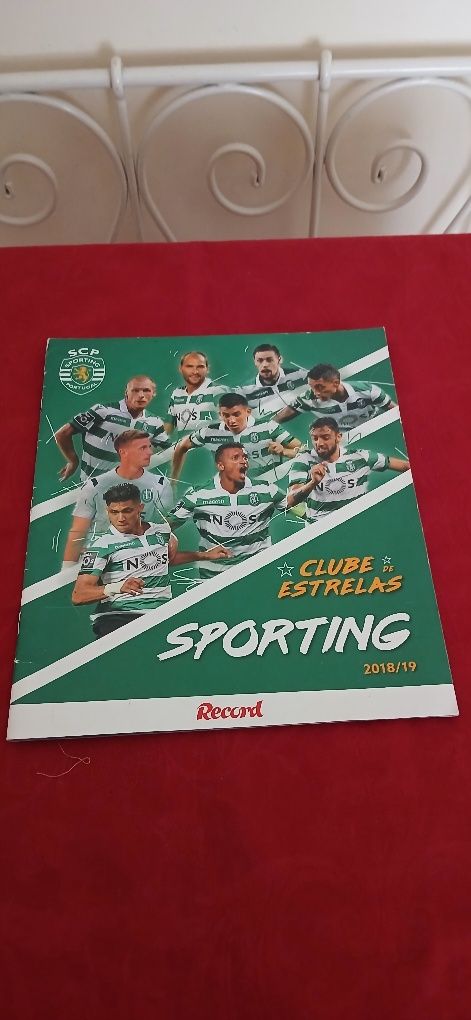 Caderneta Sporting 2018/2019, completa