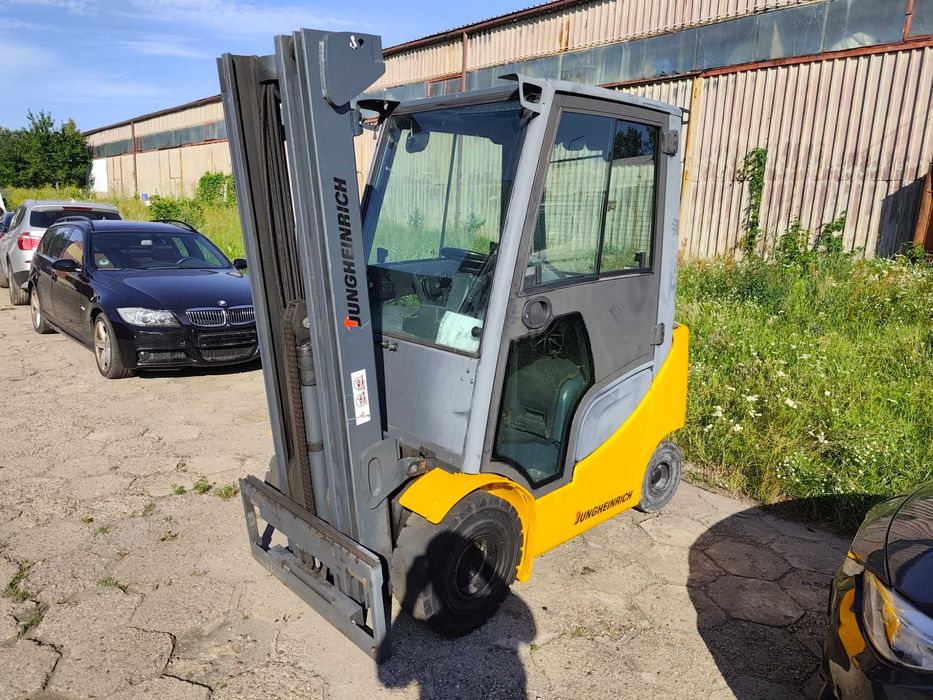 Jungheinrich TFG320s kabina