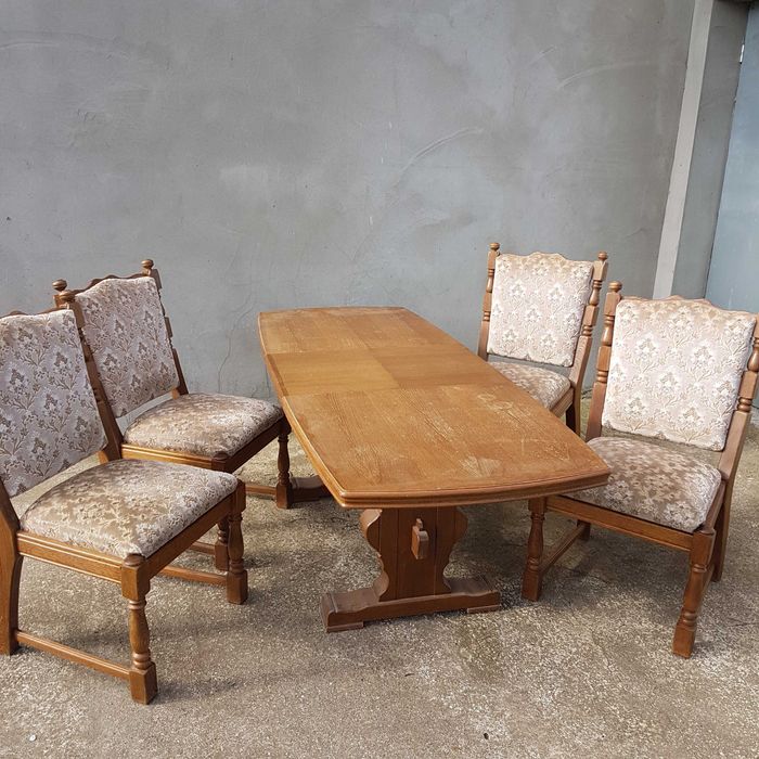 Komoda witryna ława krzesła