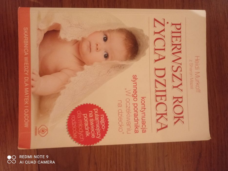 Książka Pierwszy rok życia dziecka- Heidi Murkoff