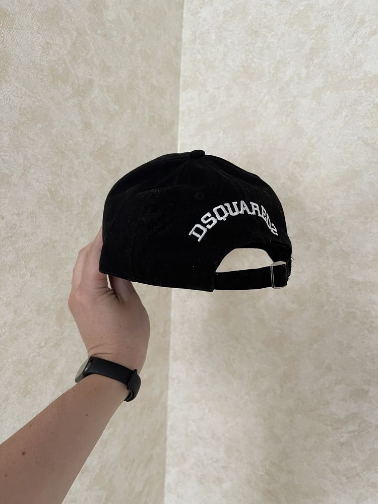 Кепка бейсболка Dsquared2 est.1995 черная dsq
