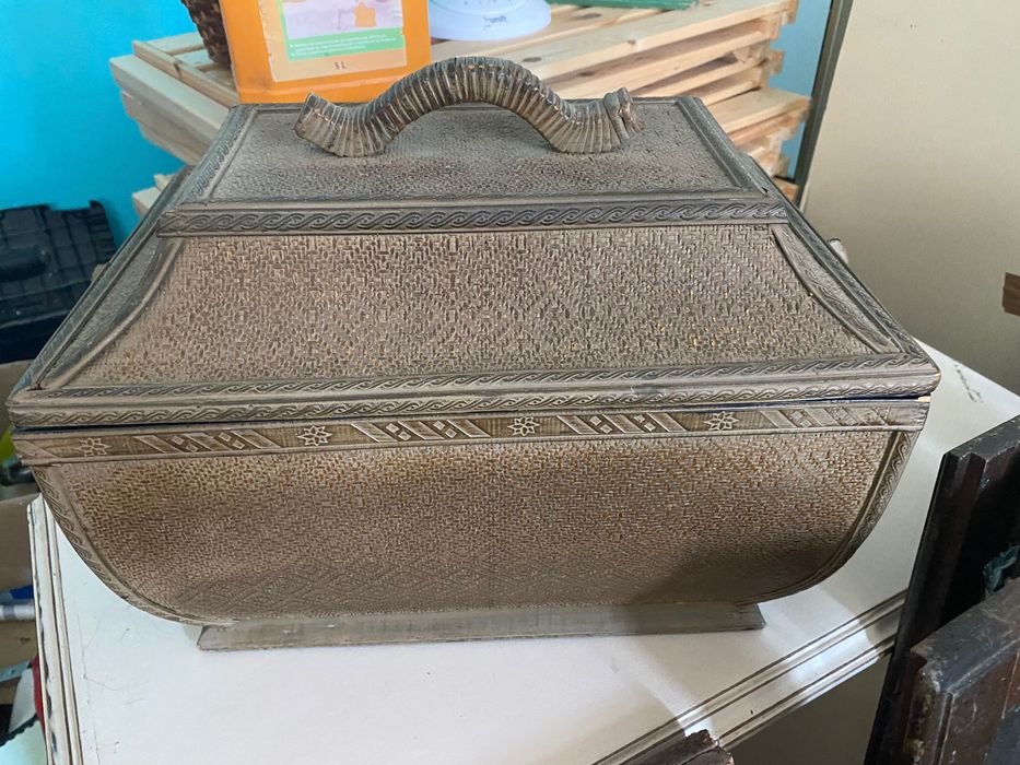 Caixa de madeira vintage