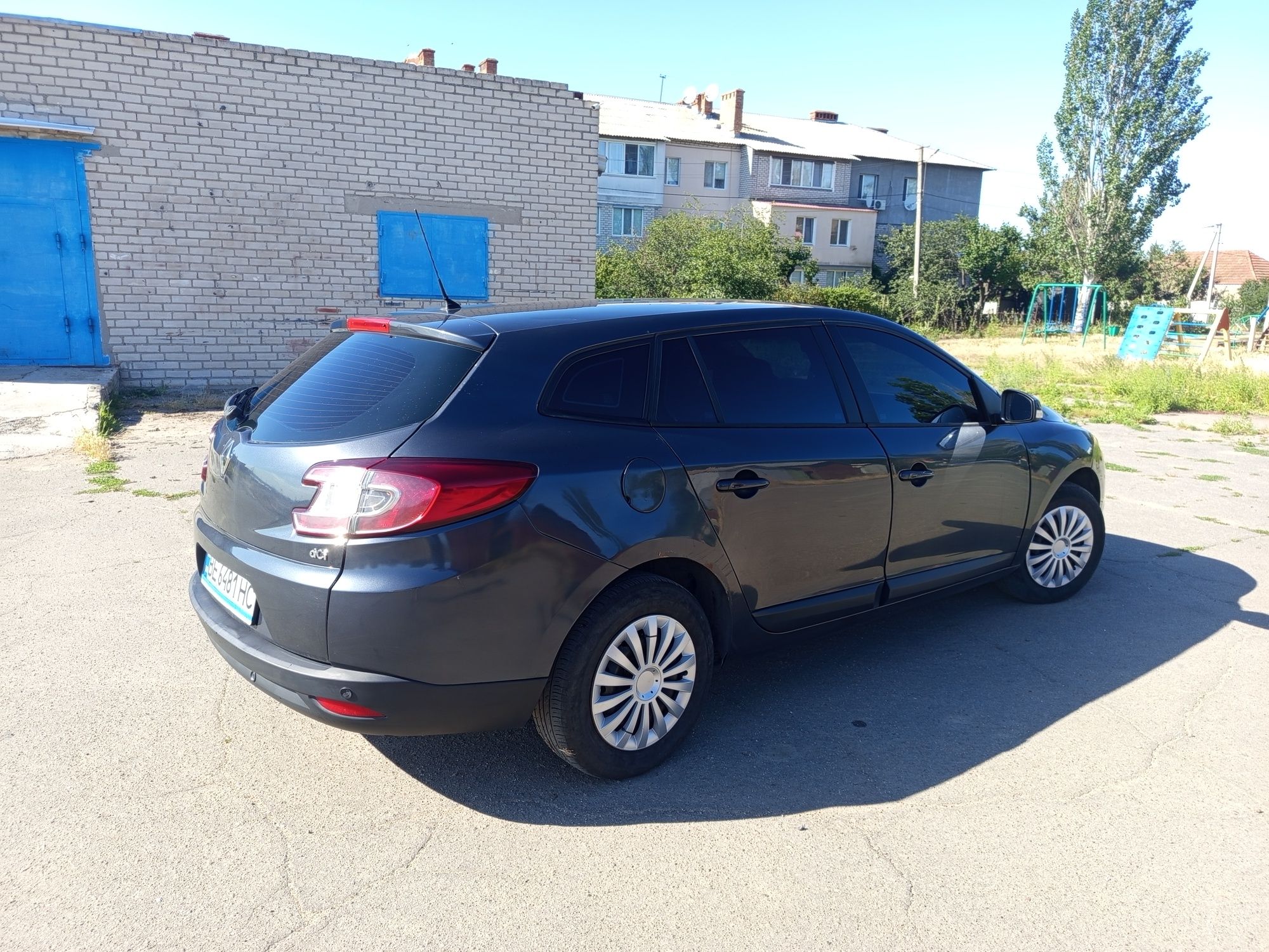 Продаю Рено Меган 3