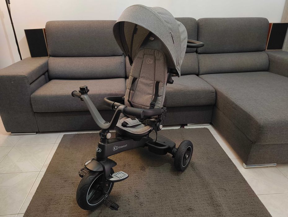 Triciclo KINDERKRAFT ajustável