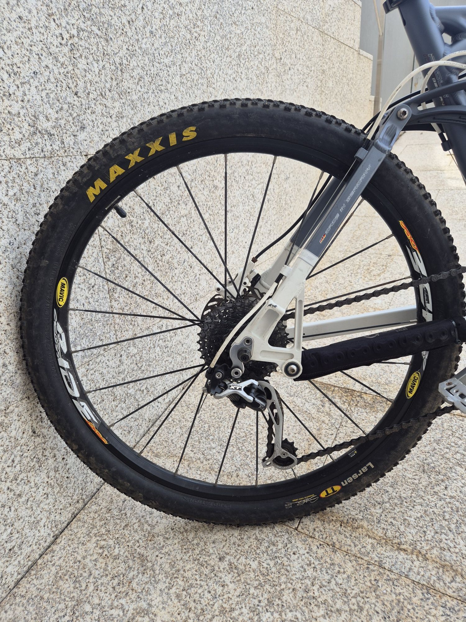 Bicicleta Focus suspensão total