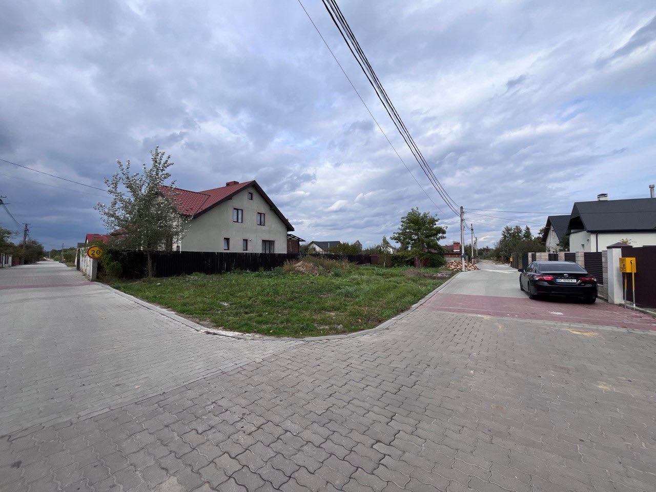 Продаж ділянки в передмісті Львова в с. Рясне - Руське