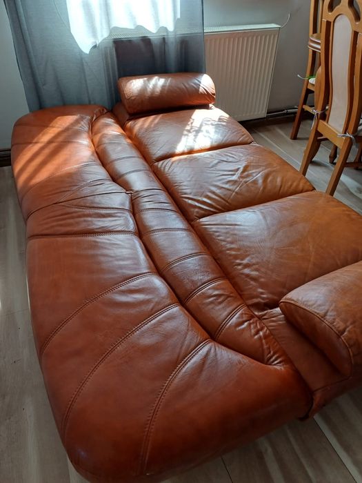 Komplet wypoczynkowy  kanapa   wersalka ława