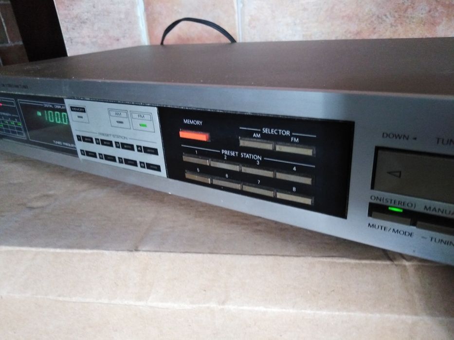 Tuner Onkyo T 300 PRL piękny klasyk