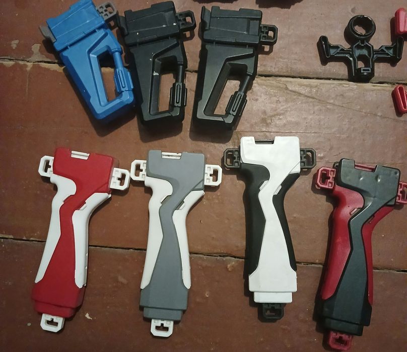 Продажа бейблейдів,состояние:хорошое,ЦІНА НА ВСЕ РАЗНА