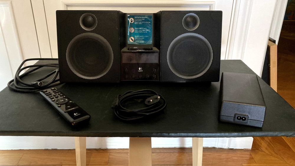 Coluna Logitech Pure-Fi Elite (S-02178) – Excelente som, bom estado