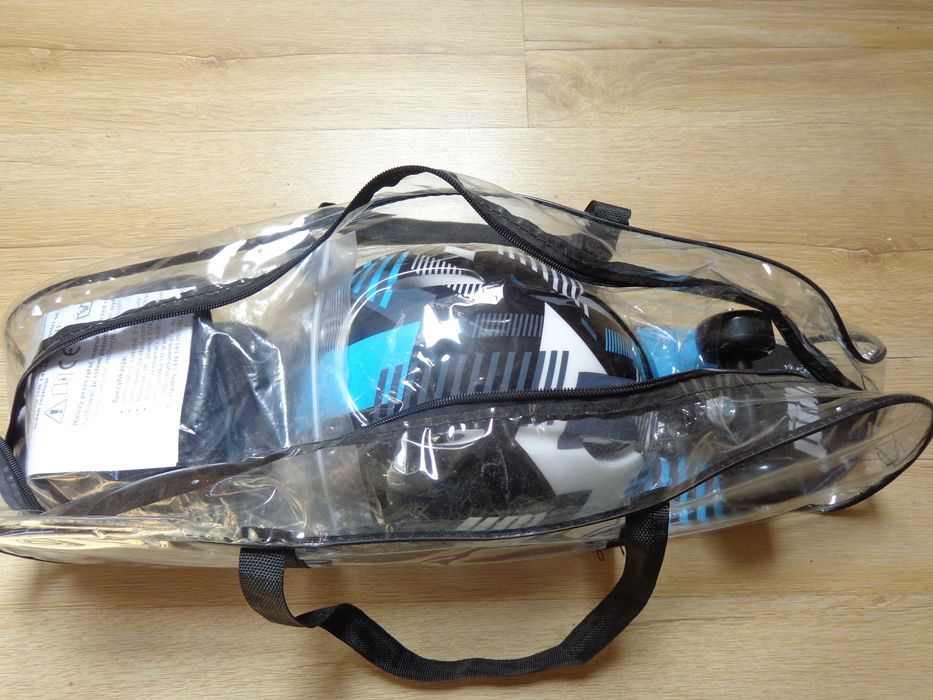 Zestaw - Deskorolka, kask, ochraniacze, pokrowiec - nieużywane