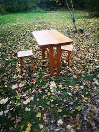 Stół drewniany z 2 taboretami
