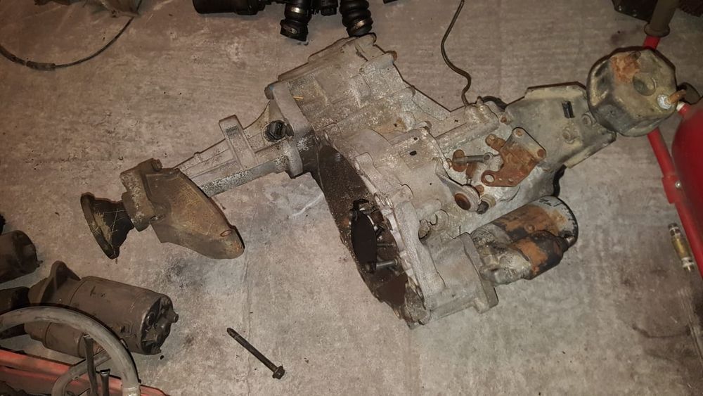 Skrzynia biegów manualna Volkswagen Transporter T4 2.4 diesel