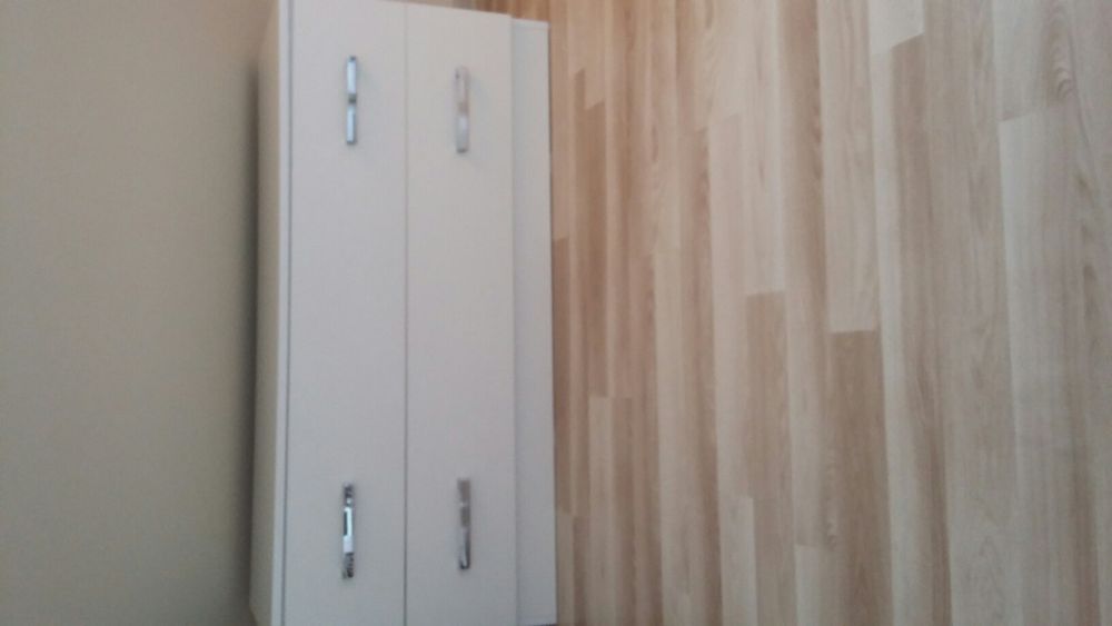 Komoda biala dwie szuflady