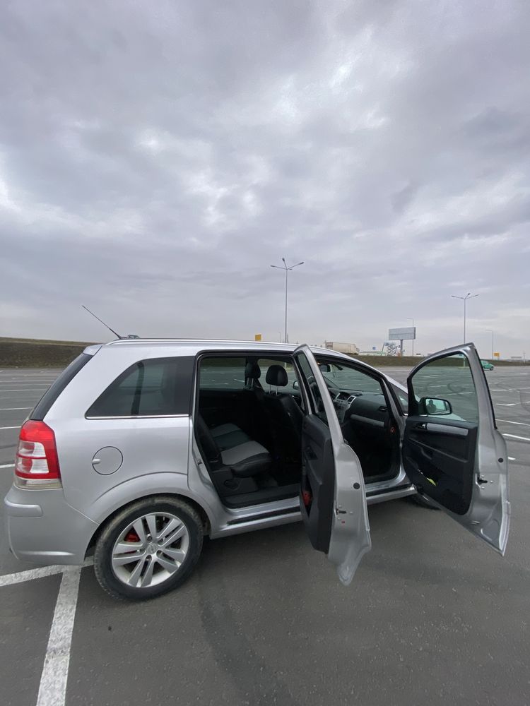 Opel Zafira b 92 kwt Panorama