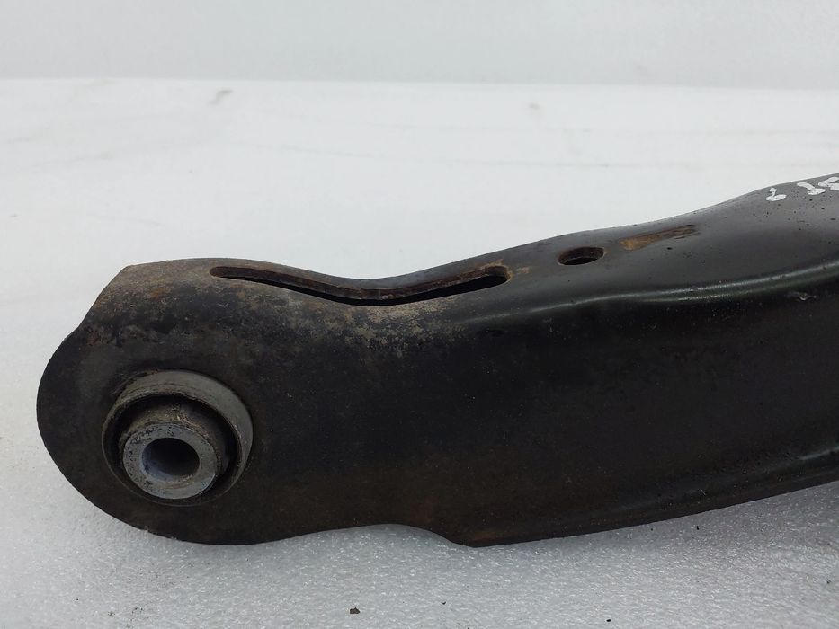 Braço de suspensão trás esquerdo FORD C-Max II (DXA/CB7, DXA/CEU)