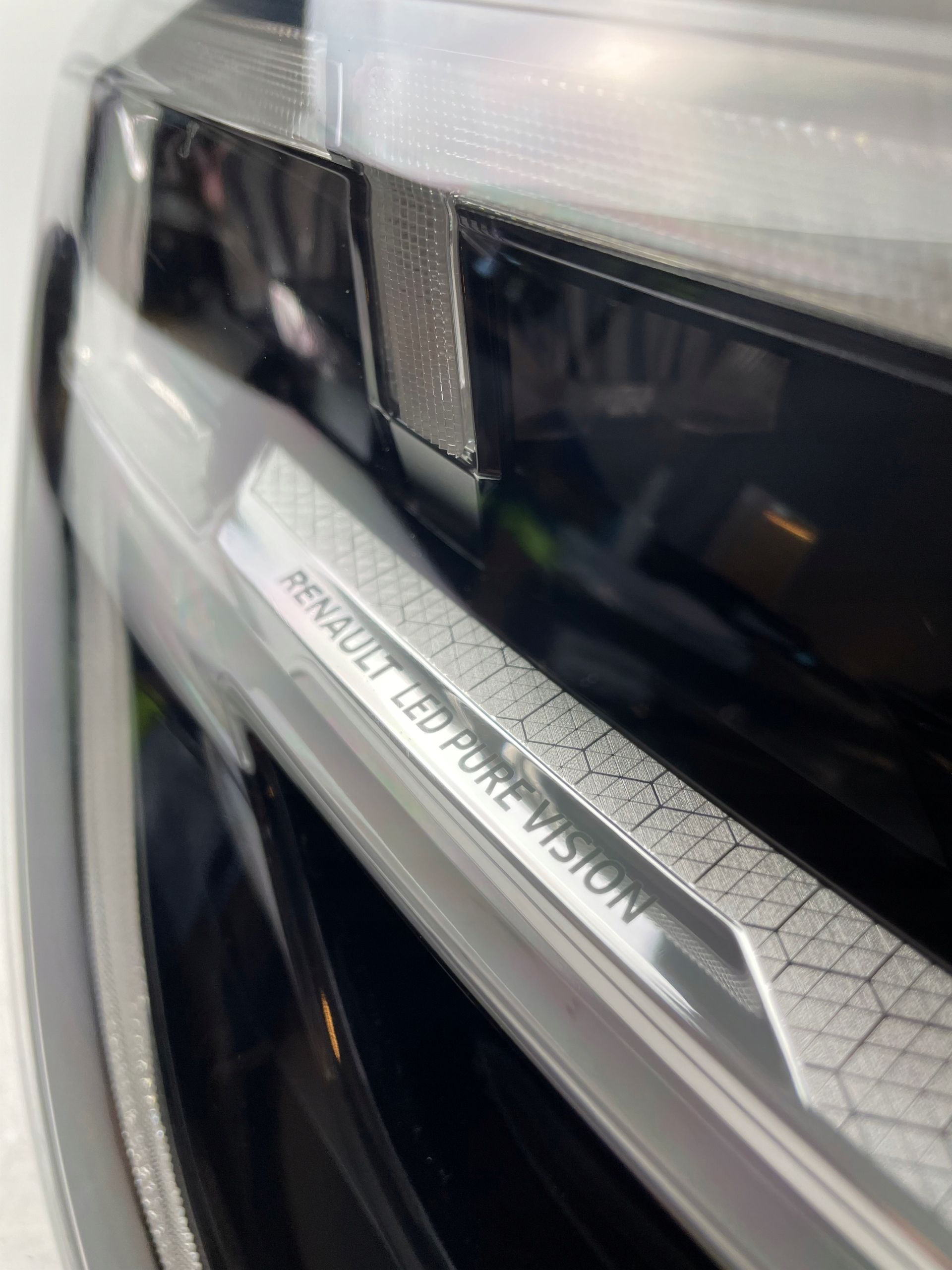 Renault Austral Lampa przednia prawa FULL LED VISION 2022r-