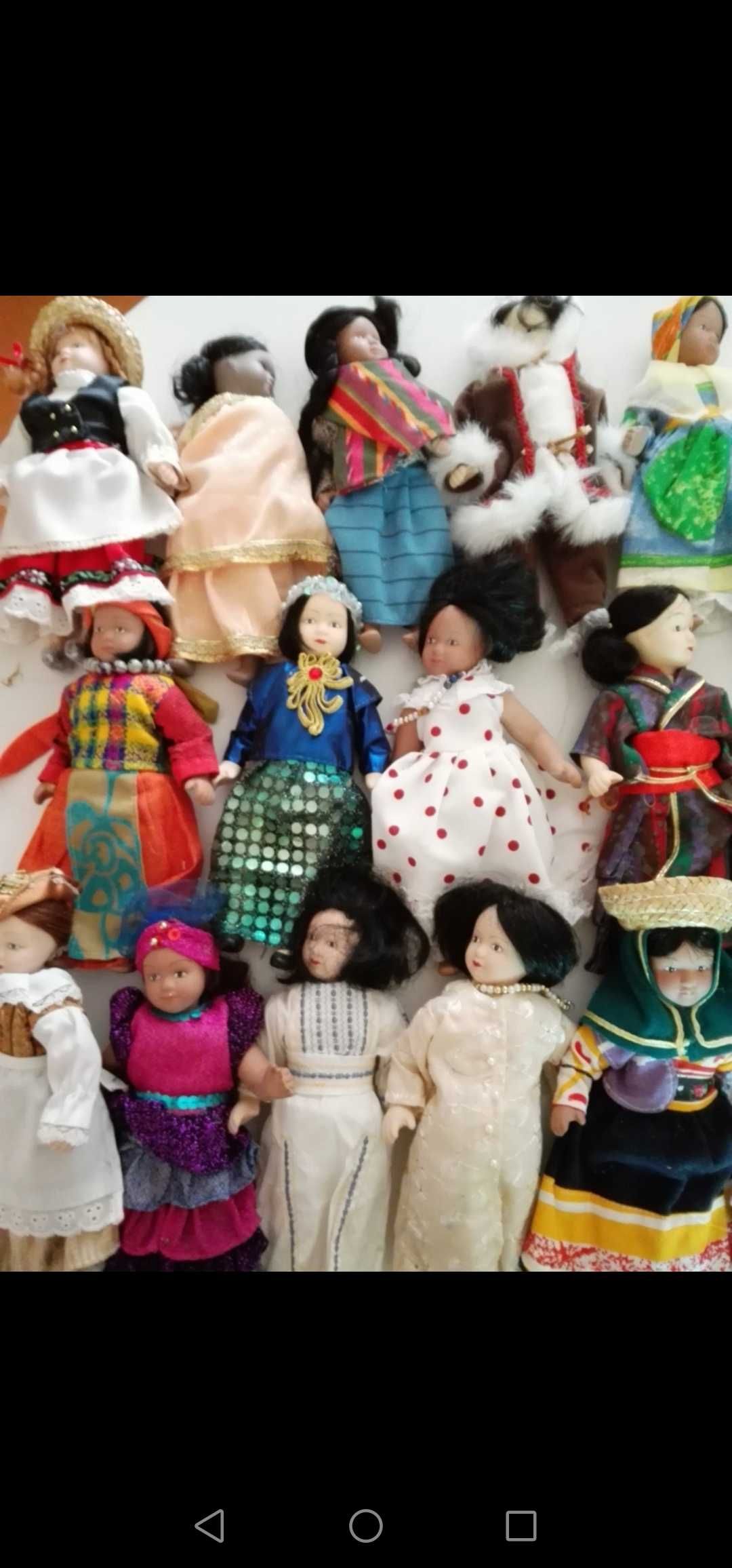 38 Bonecas do Mundo