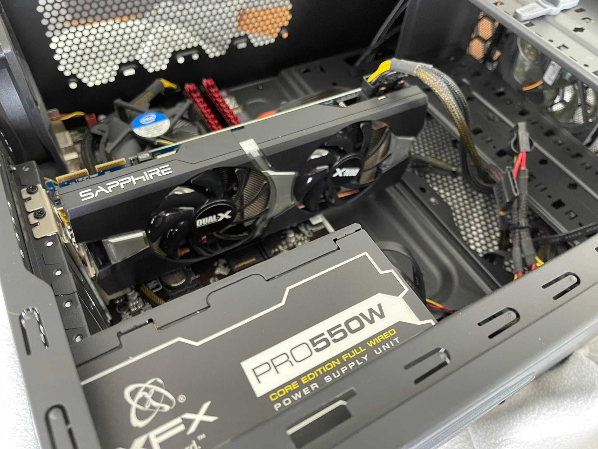 Computador i5 | AMD Radeon R9 200 Series