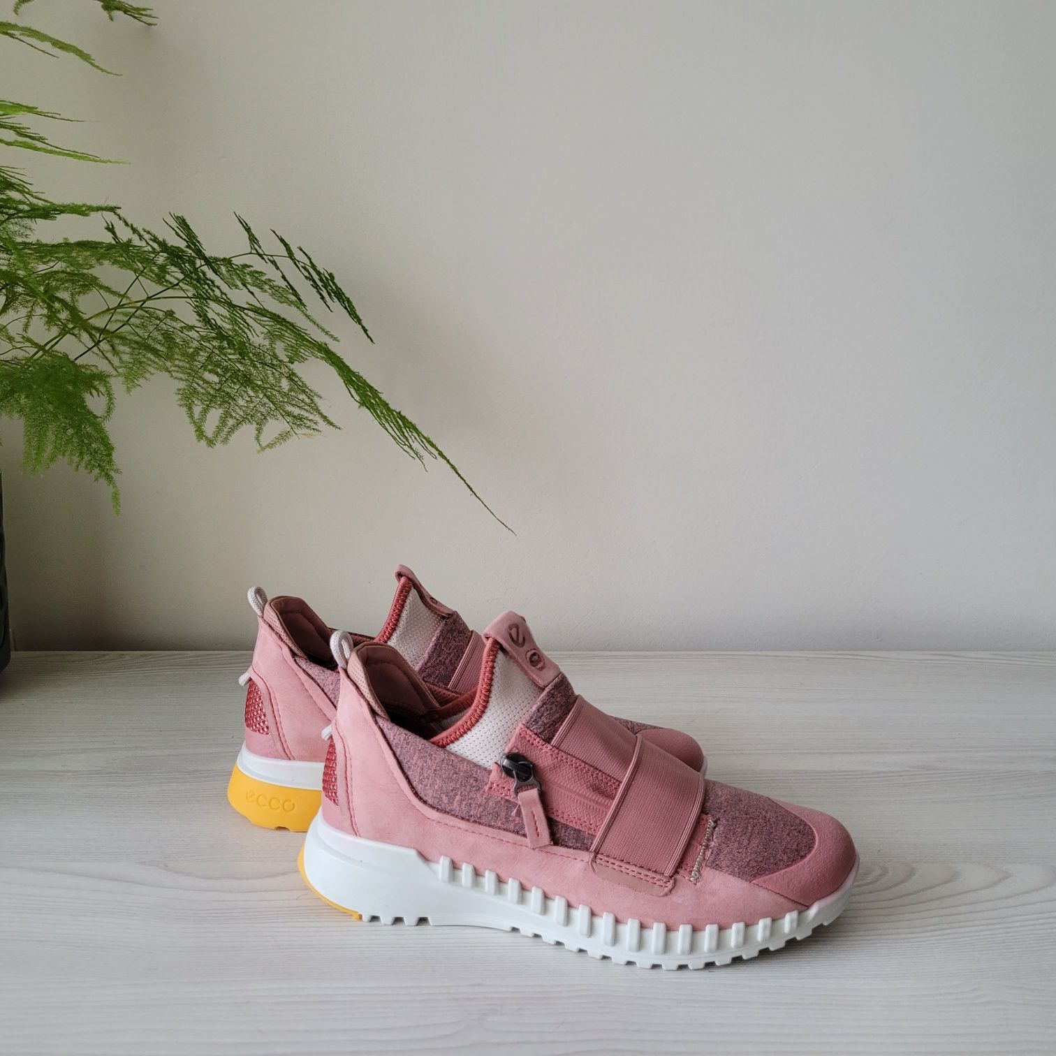 Кросівки шкіряні Оригінал Ecco Zipflex 803753 рр.35