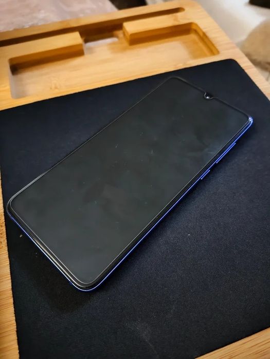 XIAOMI Mi 9

6.39''

6 GB