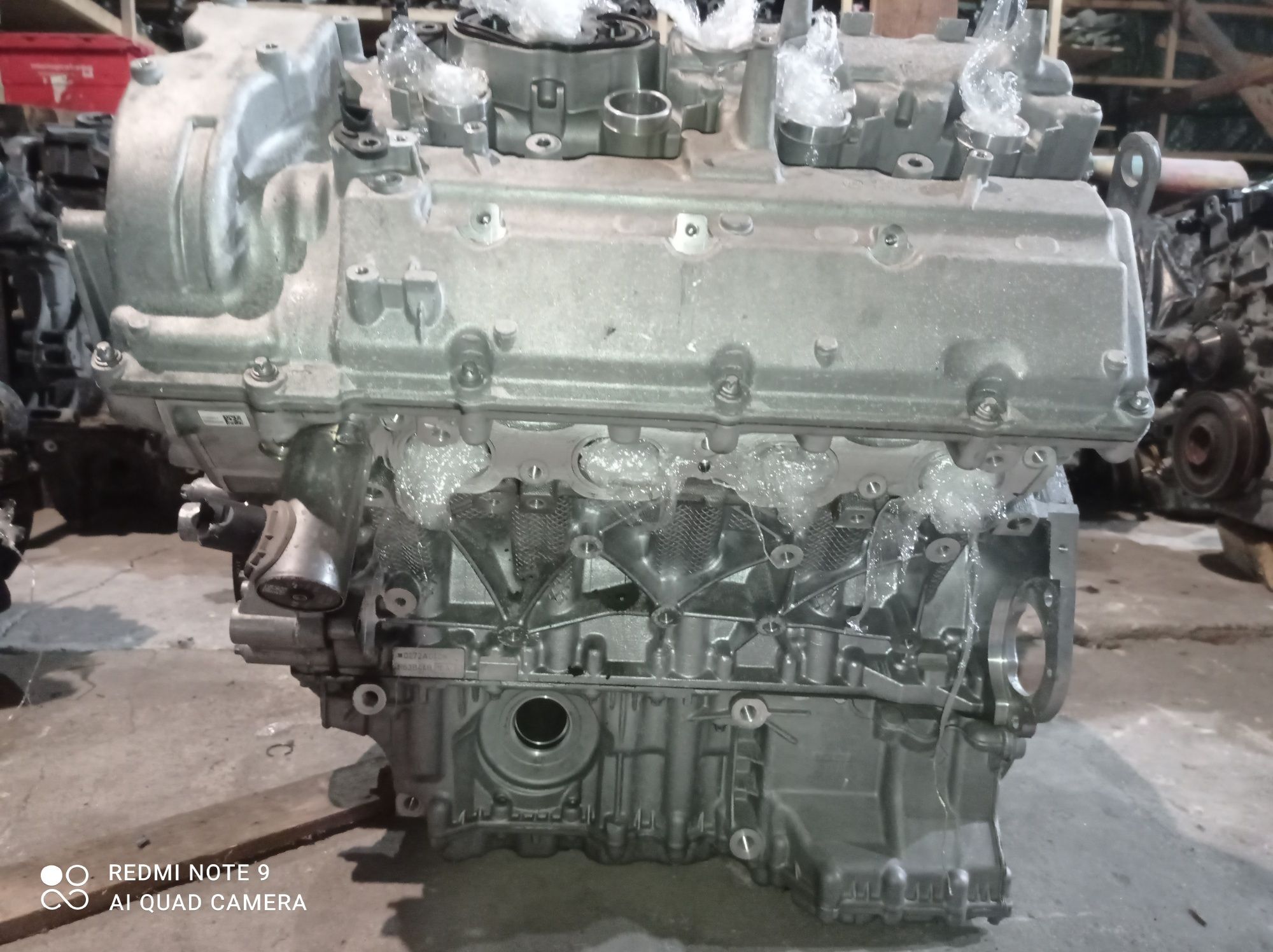 Silnik 4.4B V8  n63b44b. BMW