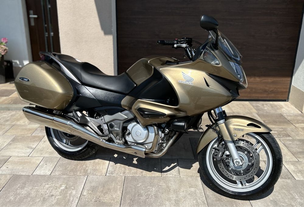 Honda Deauville 700 super stan! Niski przebieg! ABS! NT700!