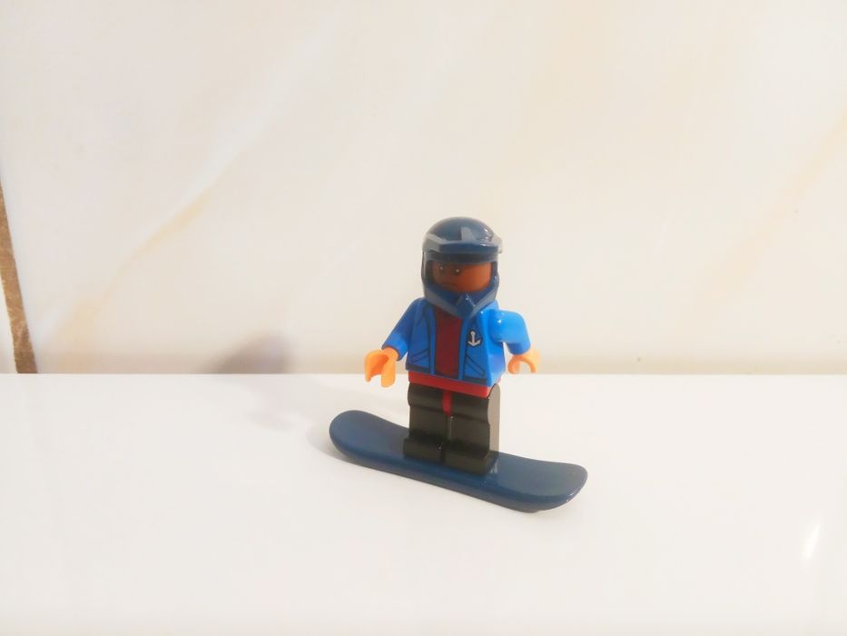 Figurka LEGO Snowboard