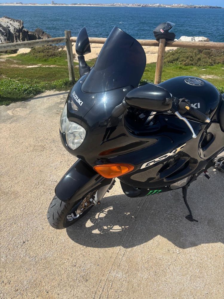 Suzuki GSXF 750